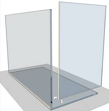 Нанеся клей, стенку прикладываем к дну аквариума Нанеся клей, стенку прикладываем к дну аквариума