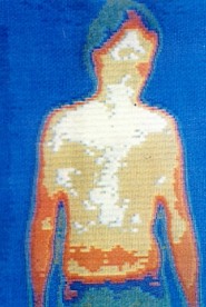 Человек сфотографированный в ИК излучении Человек сфотографированный в ИК излучении