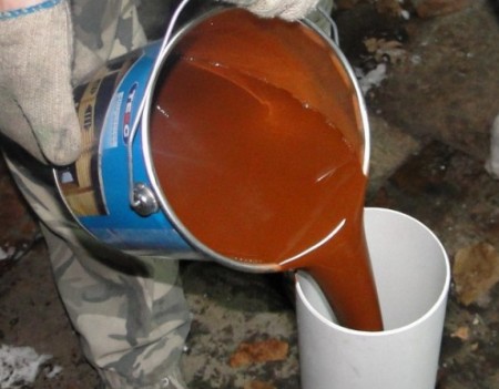 Как сделать (сплести) корзину для белья своими руками из свернутых в трубку газет Как сделать (сплести) корзину для белья своими руками из свернутых в трубку газет