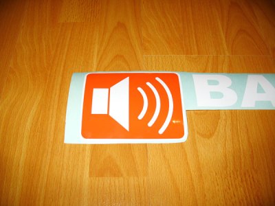 Как наклеить наклейку Как наклеить наклейку