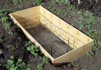 Мангал из кирпича своими руками  (пример монтажа с фото и порядовкой)