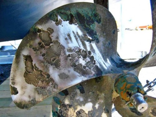 Почему разрушается гребной винт корабля (кавитация) Почему разрушается гребной винт корабля (кавитация)
