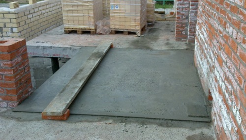 Подвал в жилом доме Подвал в жилом доме