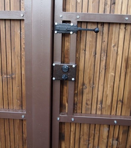 Ворота своими руками (монтаж, установка) Ворота своими руками (монтаж, установка)