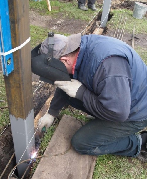 Ворота своими руками (монтаж, установка) Ворота своими руками (монтаж, установка)