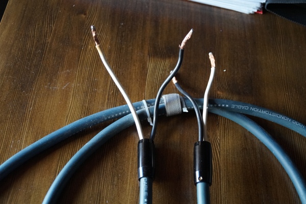 Разделка аудиокабеля SAEC SPC -1000 (установка сплиттеров, Y- коннекторов, banana - коннекторов)